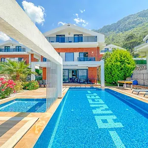 https://villa-alya-spacious-4-bed-villa-with-private-pool.turkeyfethiyehotels.com